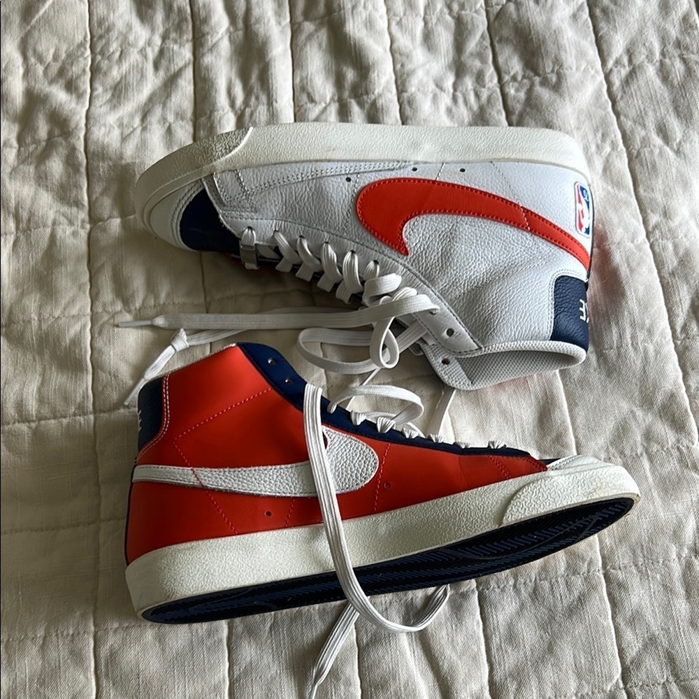 Men’s Nike Blazer Sneakers - Picture 1 of 10